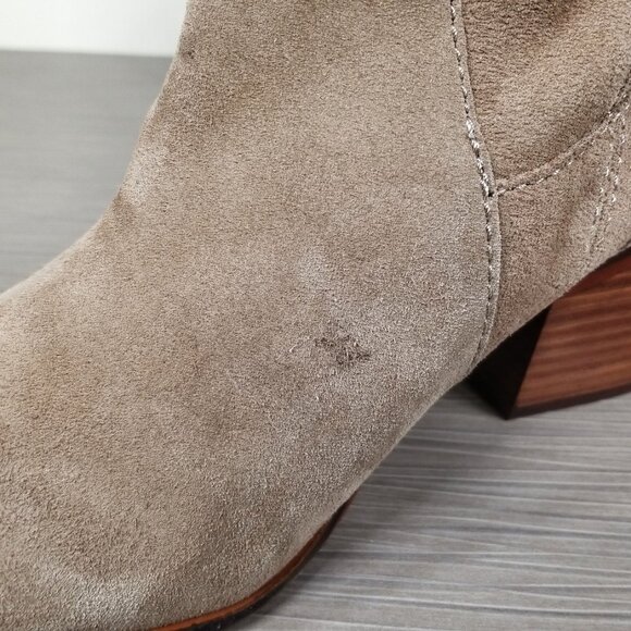 Vince Camuto Maves Stacked Heel Bootie, Tan Suede, Womens Size 9 M / 39 - Picture 13 of 14